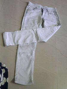 Stylish Light Wash Jeans