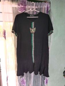 Length 36,Black Cat Embellished Tunic Top