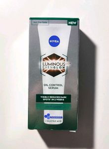 NIVEA Luminous Even Glow Oil Control Face Serum wi