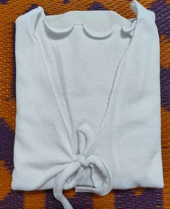 Chic White Cropped Cardigan