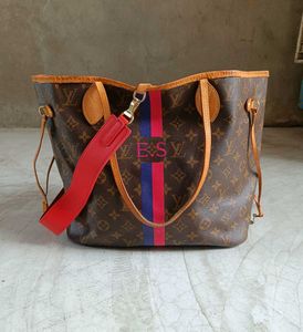 Louis Vuitton Monogram Tote Bag – Authentic