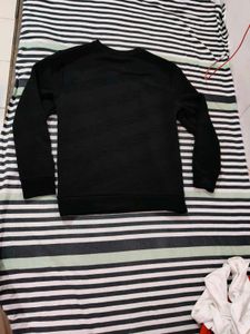 Black Graphic Sweatshirt