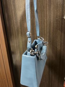 Stylish Blue Handbag