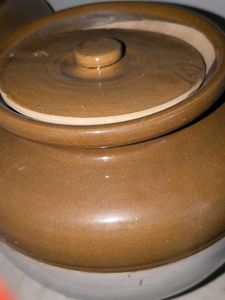 Vintage Ceramic Jars (Set of 2)