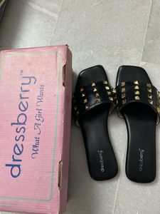 Dressberry Studded Black Slides