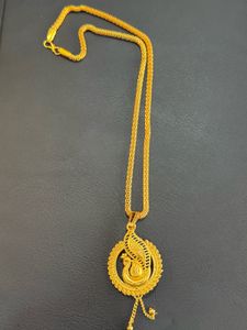 Elegant Gold Peacock Pendant Necklace