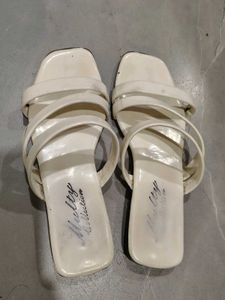 Stylish white Strappy Flat Sandals