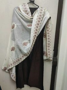 Elegant Dark Brown Kurta with off white em