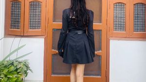 Chic Black Dress