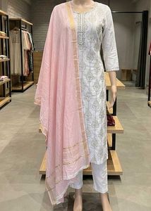 Elegant White Kurta Set with Pink Dupatta