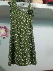 Chic Green Floral Print Dress