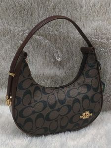 Coach Signature Hobo Bag(dupe)