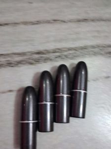 MAC Lipsticks - Set of 4 Shades
