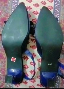 Elegant Blue Bow Heels
