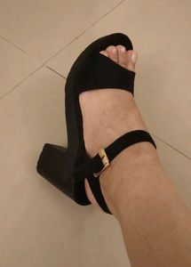 Chic Block Heel Sandals