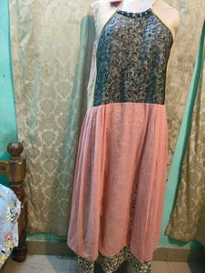 Elegant Maxi Dress sleeve available