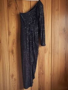 Sparkling One-Shoulder Sequin Dress