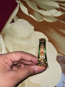 Exquisite Kundan Bangle