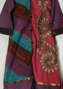 Embellished Kurta with Dupatta