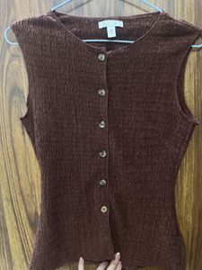 Textured Button-Up Sleeveless Top