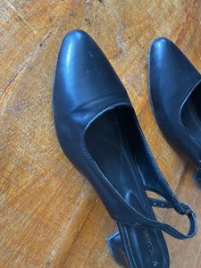 Marc Loire Black Slingback Heels