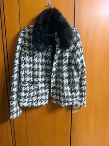 PINTEREST VIRAL Jacket with Faux Fur Collar