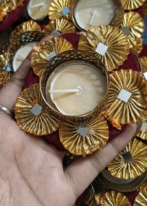 4 pcs Decorative Tealight Holders with Candles