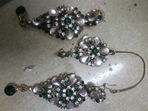 Emerald Green Kundan Jewellery Set