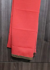 Red dupatta