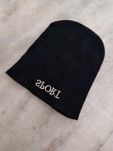 Striped Tie &amp; Black Cap Set