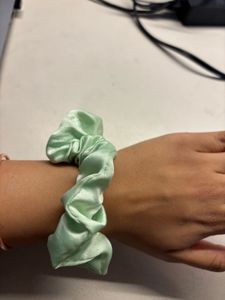 2 Chic Satin Scrunchie - Mint Green