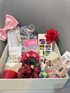 Beautiful Accessories Hamper