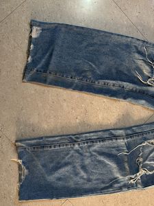 Distressed Wide Leg Jeans