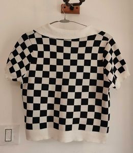 URBANIC Checkerboard Knit Collared Top 🖤✨