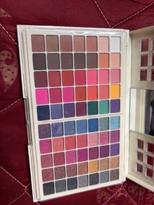 HILARYRHODA Makeup Palette