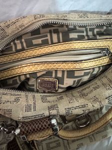 Y2K Aesthetic Guess handbag 👜