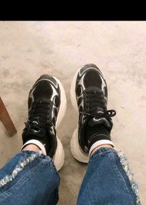 used Red Tape Women Colourblocked Sneakers