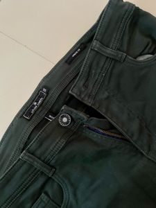 Dark Green ankle Fit Pants for men