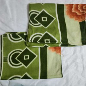 Fleece Floral Double Bedsheet With Pillow Covers