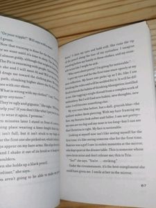 Divergent New York Times Bestseller Veronica Roth