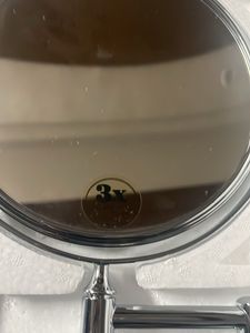 New magnifying bathroom mirror