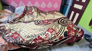 Elegant Floral Print crepe Saree
