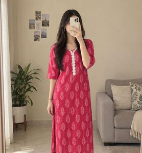 Pink Leaf Print Kurta