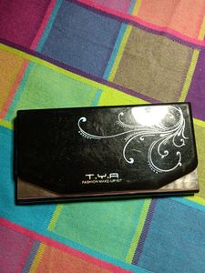 Eyeshadow palette