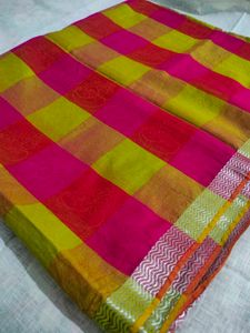 New Checked Saree With Stitched Blouse