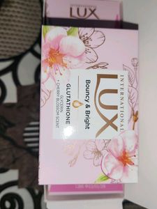 Lux Gluthathic Cherry Blossom Soap