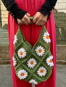 Crocheted Daisy Tote Bag
