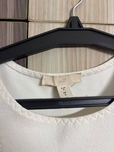21 H&amp;M Crepe Tank top