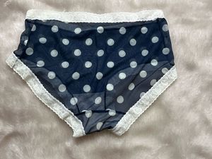 Chic Polka Dot Briefs with Lace Trim