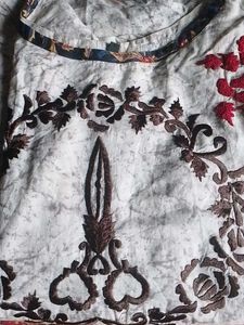 XXL Elegant Cream &amp; Black Printed Ethnic Gown